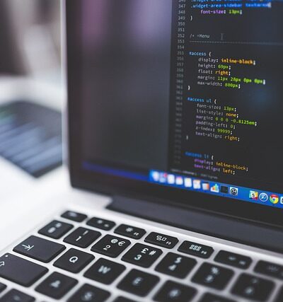 Software proprietario e open source: quali sono le differenze?